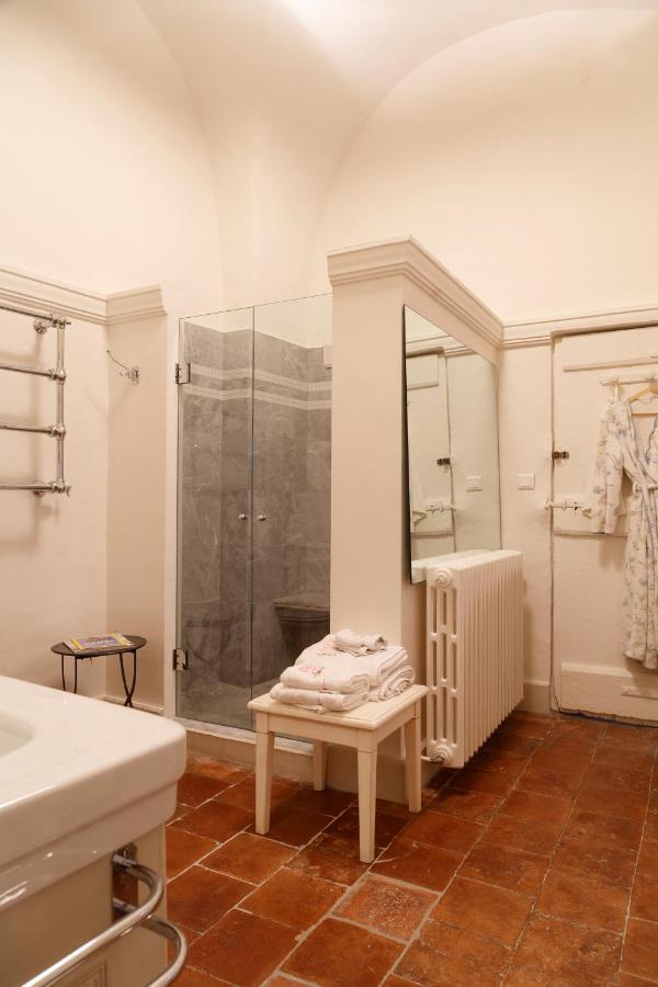 Hotel Particulier De Tingry - Pierres D'Histoire 梅纳 外观 照片